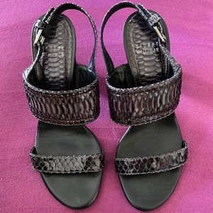 EUC Stuart Weitzman Grape Snakeskin Sandals